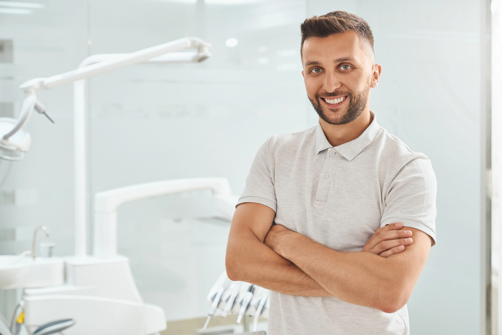 When Dental Crowns Are Recommended Over Fillings or Extraction